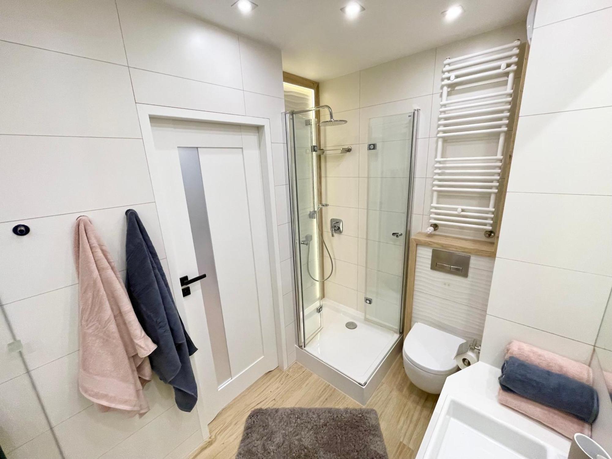 Comfortable Apart, Old Town, Free Parking, Hanging Bed, Wi-Fi, Lift, Aircon,Self Check-In 24H, Stare Miasto, Winda, Nowy Budynek, Garaz 0 Zl, Klima Вроцлав Екстер'єр фото