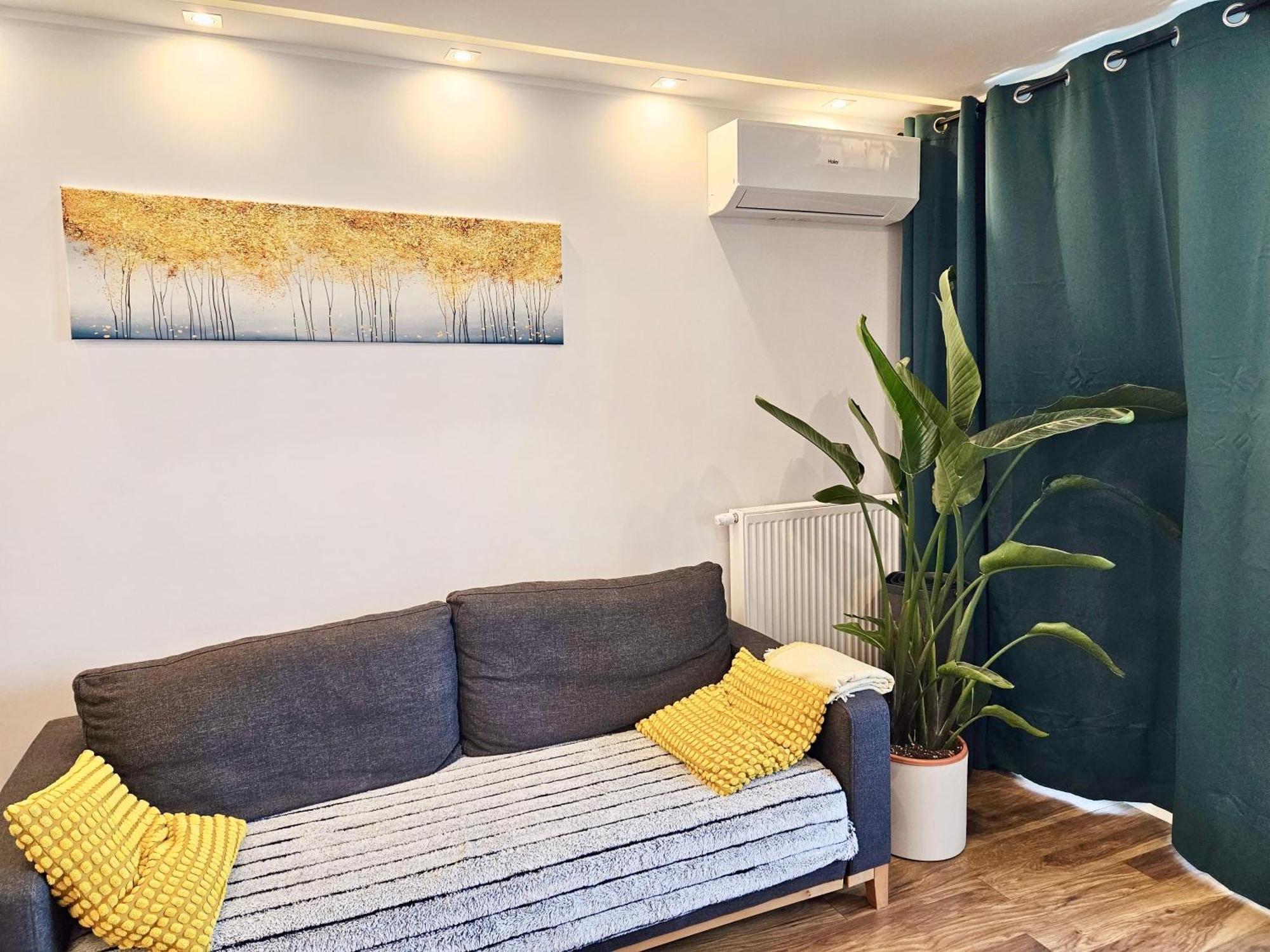 Comfortable Apart, Old Town, Free Parking, Hanging Bed, Wi-Fi, Lift, Aircon,Self Check-In 24H, Stare Miasto, Winda, Nowy Budynek, Garaz 0 Zl, Klima Вроцлав Екстер'єр фото